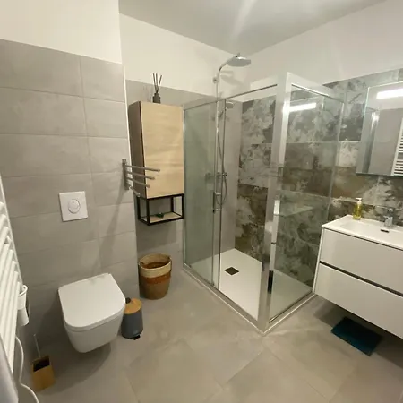 - Vue Et Village Apartment *