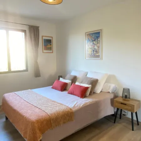 - Vue Et Village Piana (Corsica)