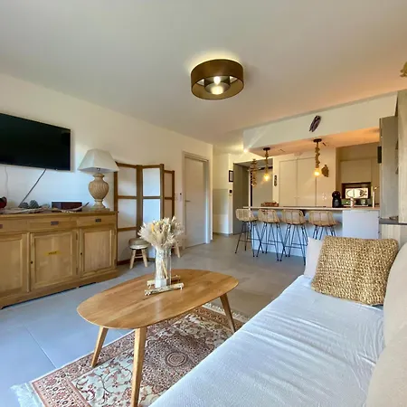 - Vue Et Village Piana (Corsica)